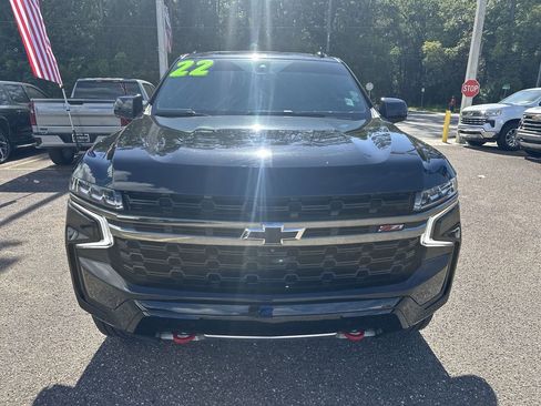 Used 2022 Chevrolet Suburban Z71 w/ Luxury Package AWD/4WD image 11
