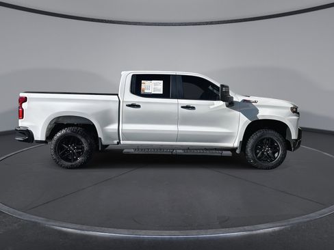 Used 2022 Chevrolet Silverado 1500 LT Trail Boss AWD/4WD image 9