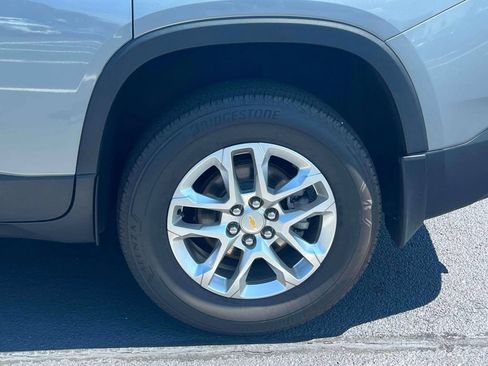 Used 2023 Chevrolet Traverse LS w/ Safety Package FWD image 8