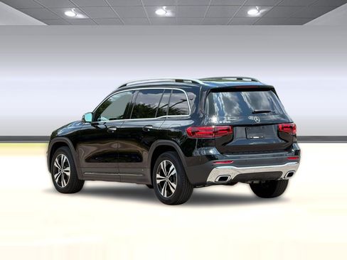 Used 2025 Mercedes-Benz GLB 250 image 3