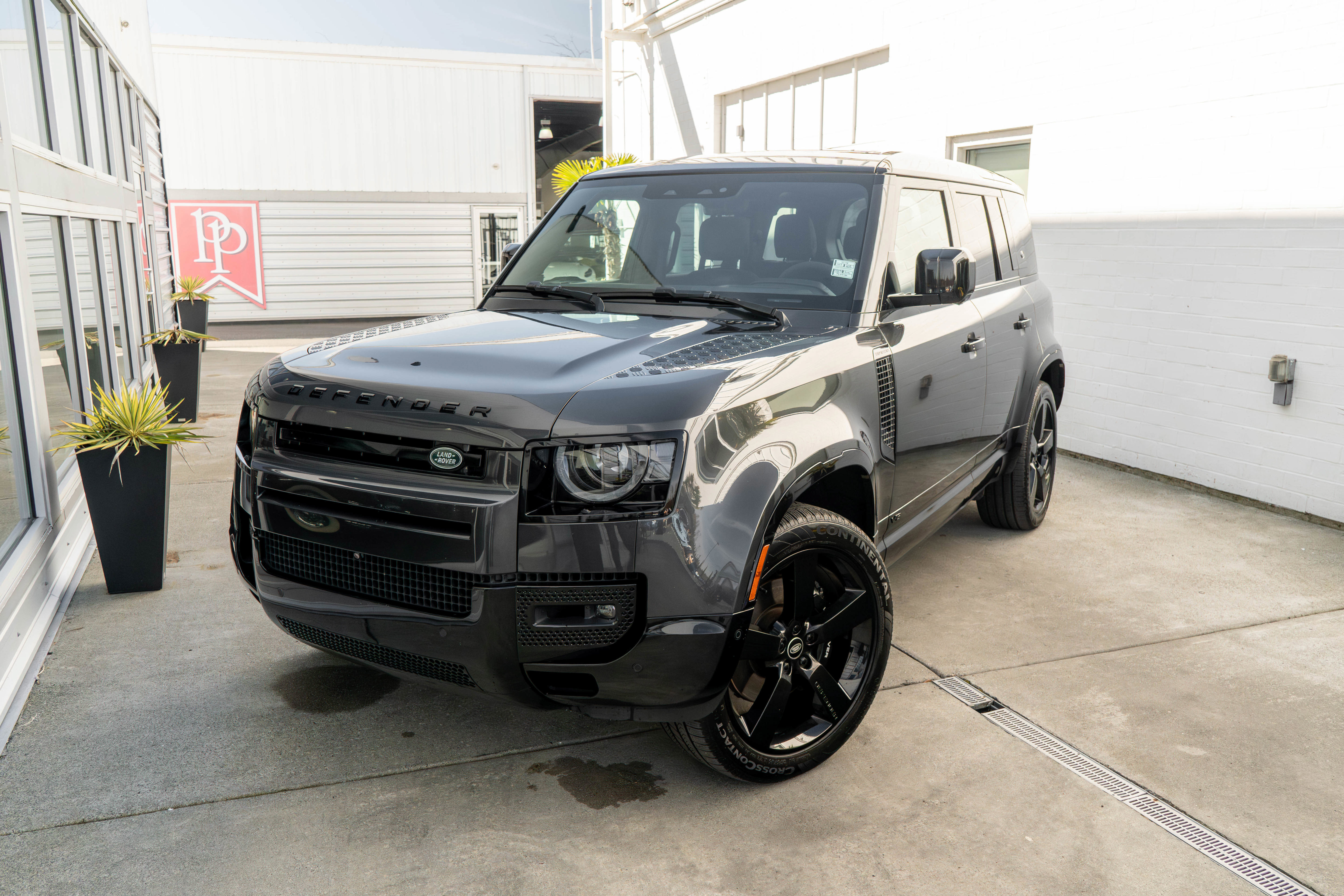 Used 2023 Land Rover Defender 110 Carpathian Edition AWD/4WD image 3