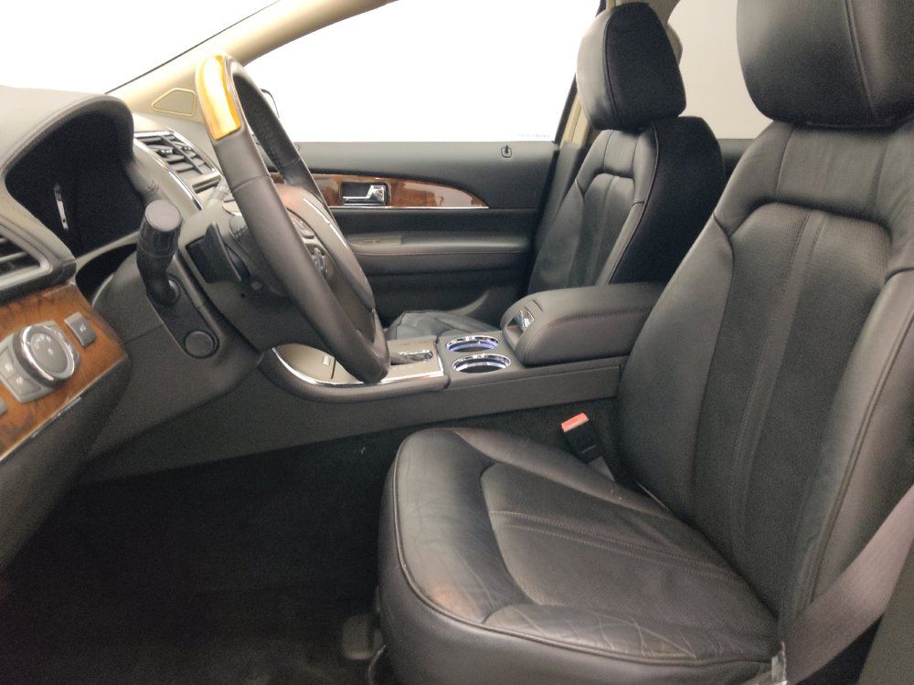 Used 2014 Lincoln MKX FWD w/ Equipment Group 101A image 17