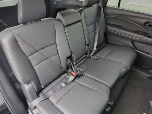 Used 2023 Honda Passport Elite image 22