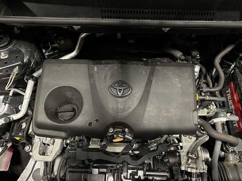 Certified 2022 Toyota RAV4 LE image 12