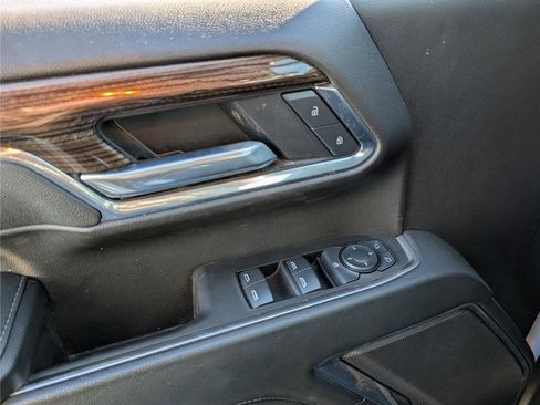 Used 2025 Chevrolet Silverado 3500 LT w/ Convenience Package image 22