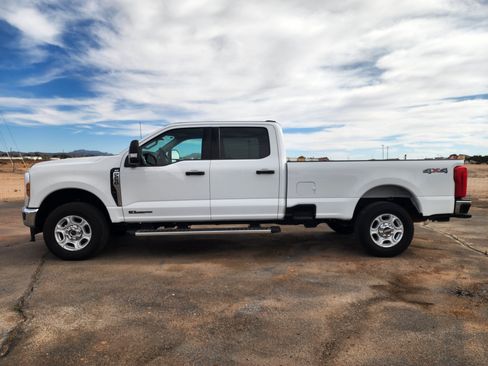 Used 2025 Ford F250 XLT AWD/4WD image 8