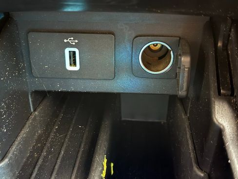 Used 2019 Ford Explorer XLT w/ Equipment Group 202A image 19