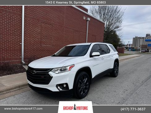 Used 2020 Chevrolet Traverse RS image 1