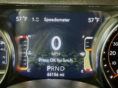 Used 2021 Jeep Wrangler Unlimited Sahara AWD/4WD image 15