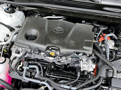 Used 2025 Toyota Camry XSE FWD image 31