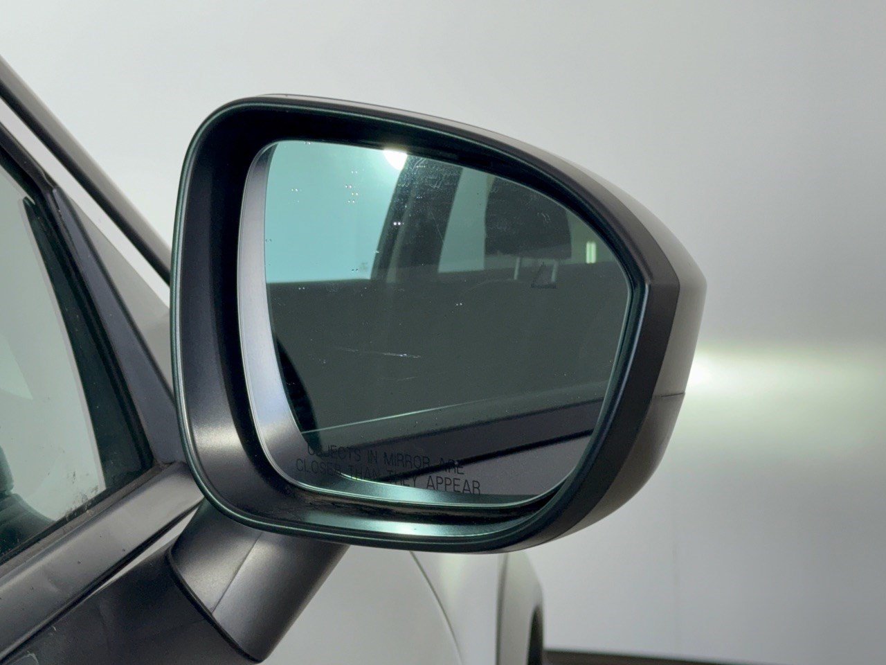 Used 2024 Nissan Rogue S AWD/4WD image 31