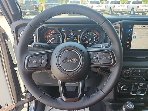 New 2026 Jeep Gladiator Sport AWD/4WD image 11