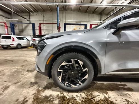Certified 2023 Kia Sportage SX image 21