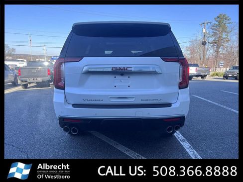 Used 2022 GMC Yukon Denali AWD/4WD image 4