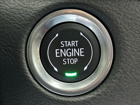 Used 2024 Cadillac XT4 Sport w/ Cold Weather Package image 27