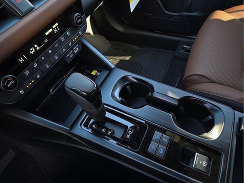 New 2026 Subaru Outback Touring image 21