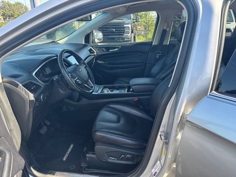 Used 2019 Ford Edge Titanium AWD/4WD image 10