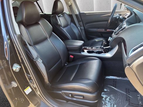 Used 2016 Acura TLX FWD image 11