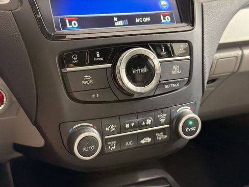 Used 2018 Acura RDX AWD w/ Advance Package image 19