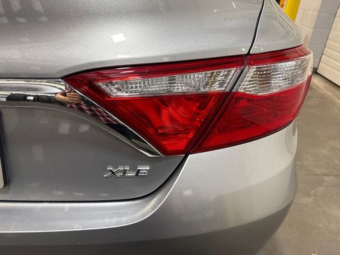 Used 2015 Toyota Camry XLE image 13