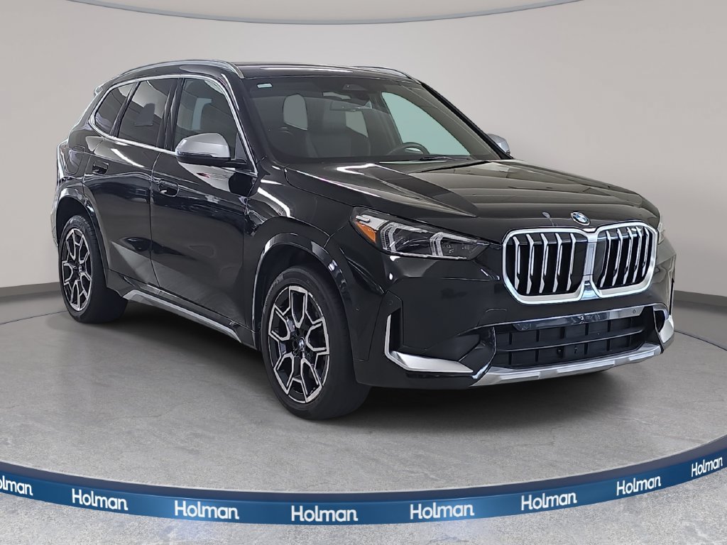 Certified 2023 BMW X1 xDrive28i w/ Convenience Package AWD/4WD image 3