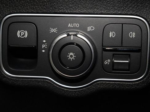 Certified 2026 Mercedes-Benz GLB 250 image 22