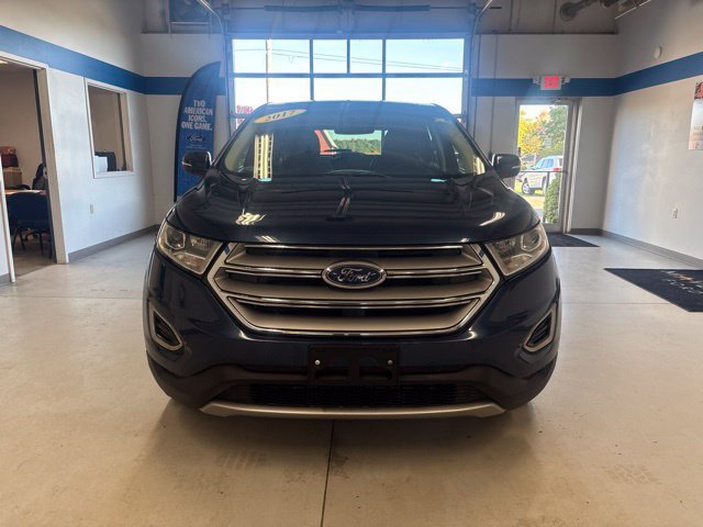 Used 2017 Ford Edge Titanium w/ Equipment Group 301A AWD/4WD image 2
