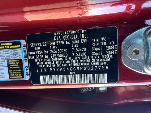 Used 2023 Kia Telluride EX w/ EX Captain's Chair Package FWD image 30