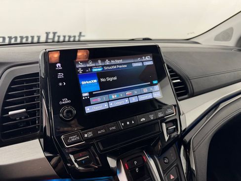 Used 2023 Honda Odyssey Touring image 20