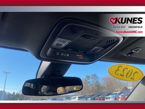 Used 2023 Chevrolet Traverse LT w/ LPO, Floor Liner Package image 34