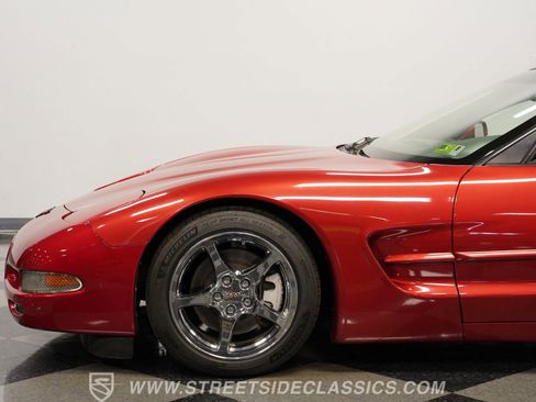 Used 1998 Chevrolet Corvette Coupe image 23