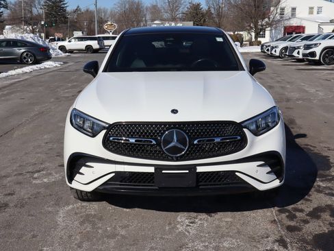 Used 2024 Mercedes-Benz GLC 300 4MATIC w/ AMG Line image 2