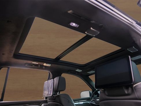 Certified 2025 Cadillac Escalade V w/ LPO, Floor Liner Package image 33