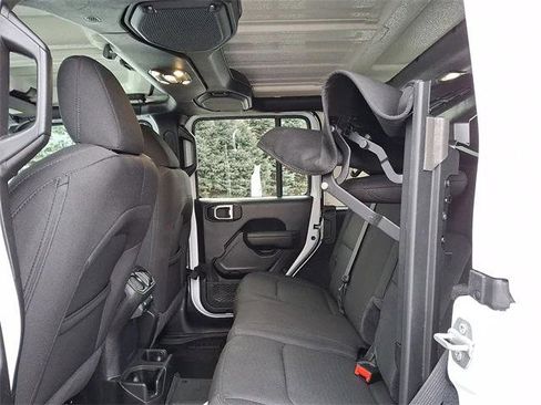 Certified 2022 Jeep Wrangler Unlimited Sport image 20