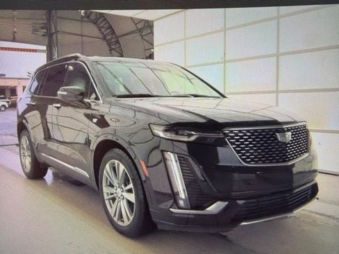 Used 2024 Cadillac XT6 Premium Luxury AWD/4WD image 1
