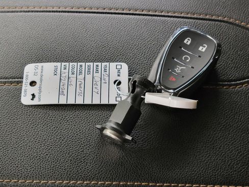 Used 2019 Chevrolet Traverse LT w/ LPO, Floor Liner Package AWD/4WD image 29