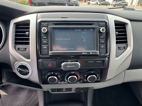 Used 2015 Toyota Tacoma 4x4 Double Cab image 16