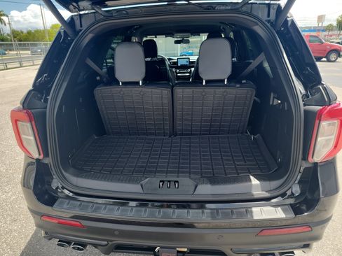 Used 2022 Ford Explorer ST w/ ST Street Pack RWD image 22
