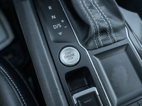 Used 2022 Volkswagen Atlas SE FWD image 29