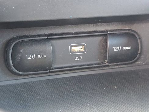 Used 2024 Kia Soul LX FWD image 4