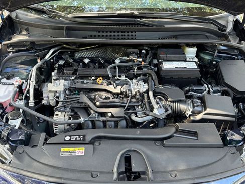 Used 2025 Toyota Corolla LE FWD image 30