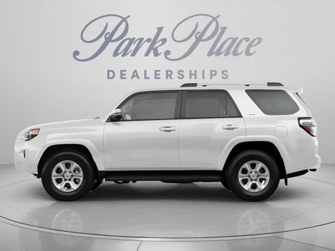 Used 2023 Toyota 4Runner SR5 Premium w/ Moonroof Package AWD/4WD image 1