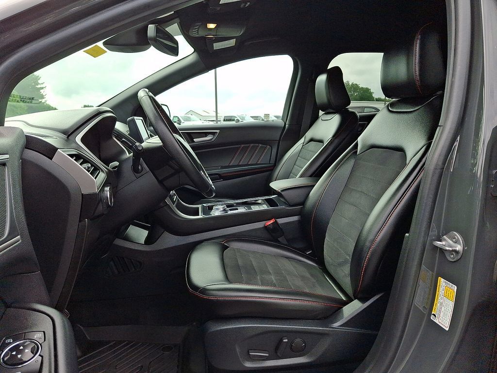 Used 2021 Ford Edge ST-Line AWD/4WD image 14
