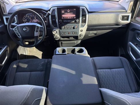 Used 2021 Nissan Titan SV AWD/4WD image 17