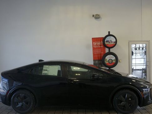 New 2026 Toyota Prius LE image 14