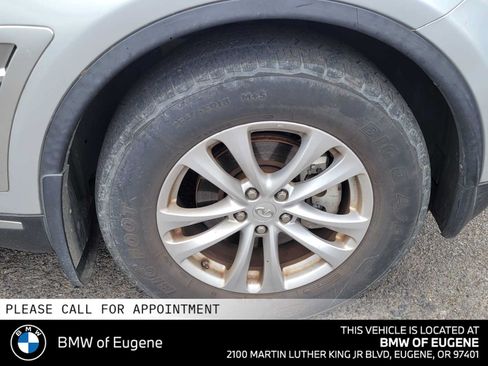 Used 2010 INFINITI FX35 AWD w/ Premium Pkg image 9