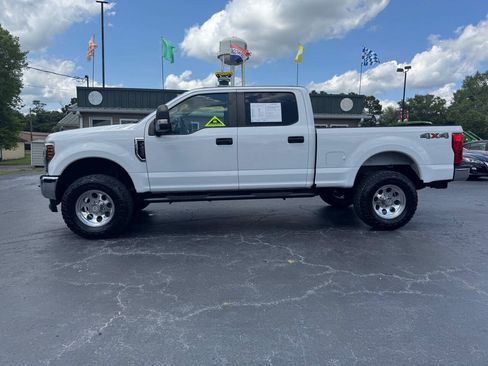 Used 2019 Ford F250 XL w/ STX Appearance Package AWD/4WD image 2