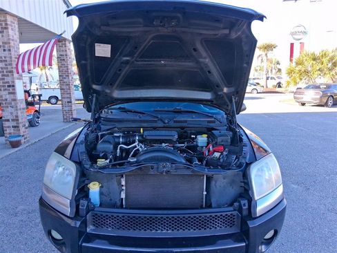 Used 2007 Mitsubishi Raider LS image 12