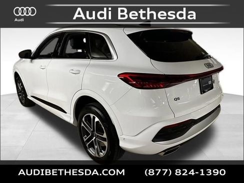 Certified 2025 Audi Q5 Premium w/ Convenience Package AWD/4WD image 5