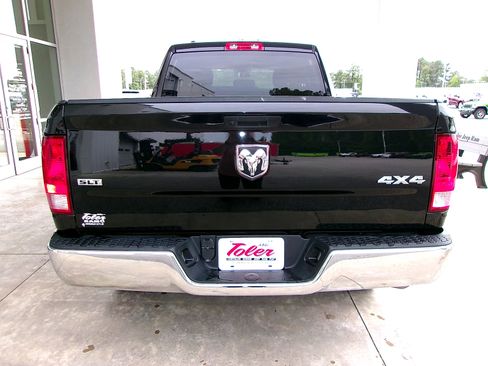 Used 2024 RAM 1500 Classic SLT AWD/4WD image 19